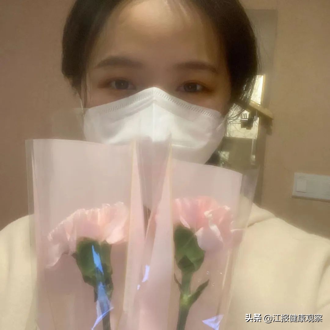 包子大情怀 鲜花寄温情——南昌市W九(ji)医院志愿者让抗疫一Uh员感受到“家的味道? width=